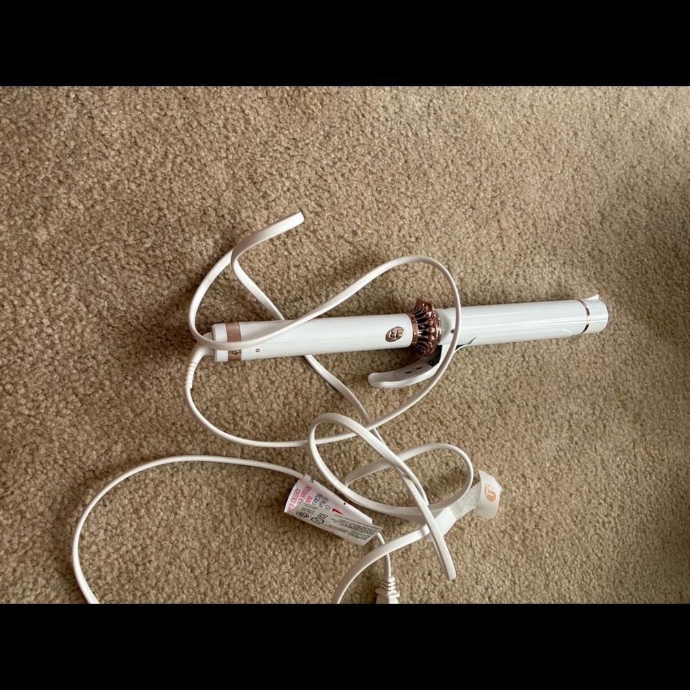 T3 curling iron